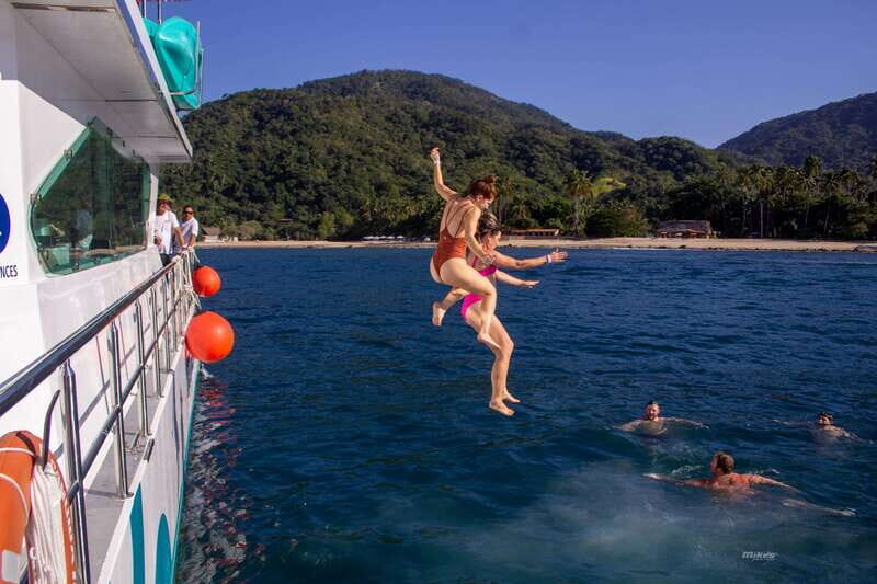 Puerto Vallarta: Luxury Catamaran and Snorkeling Tour - Who Should Consider This Tour?
