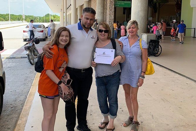Punta Cana Airport to GRAND SIRENIS & AQUAGAME (Uvero Alto) R/T - The Ride: Comfort and Connectivity