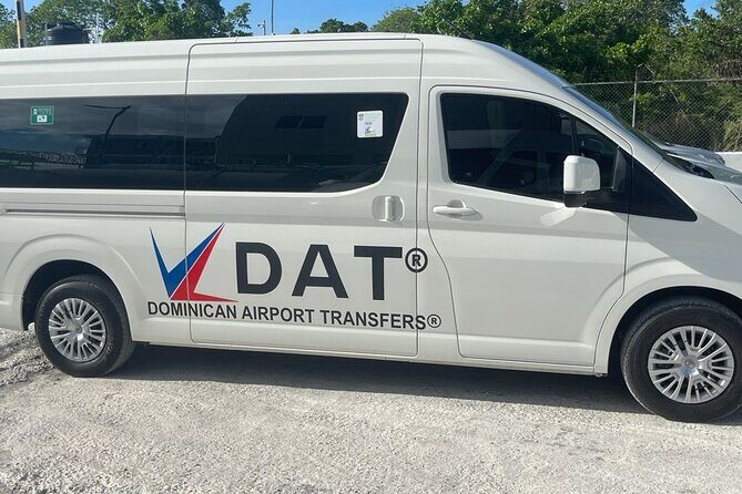 Punta Cana Airport to ROYALTON RESORTS PUNTA CANA R/T (NOT CHIC) - Key Points