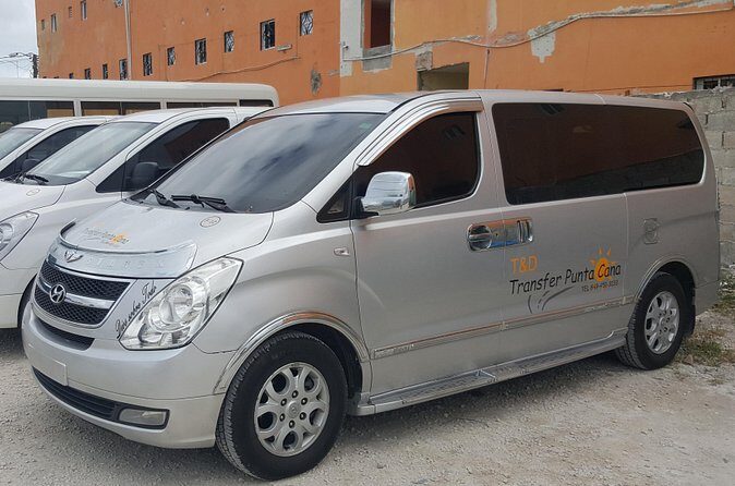 Punta Cana Airport to Uvero Alto Hotels > One Way - Authentic Experiences from Reviews