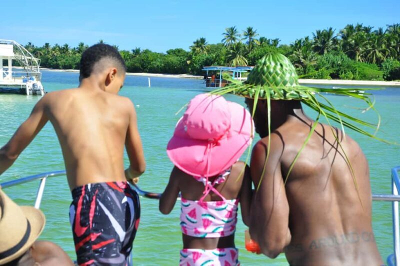 Punta Cana: Catamaran Tour with Reef Snorkeling and Open Bar - FAQ
