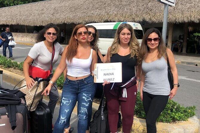 Punta Cana: Exclusive Luxury Transfer Airport to Your Hotel - Key Points