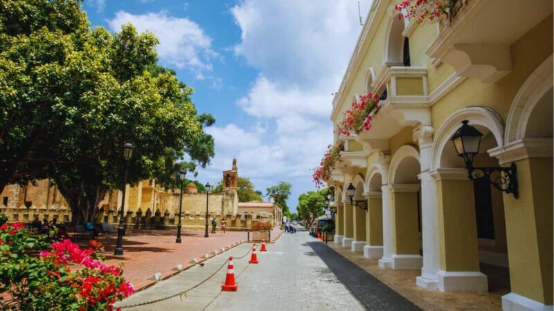Punta Cana: Experience the essence of Santo Domingo with lunch and the Colonial Zone - The Itinerary in Detail