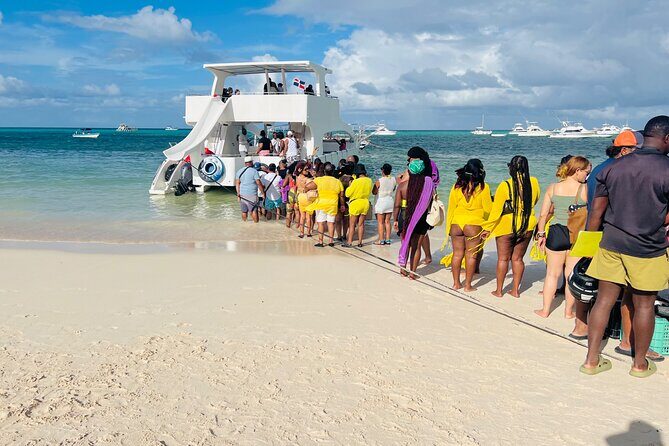 Punta Cana Hip Hop Party Boat with Snorkeling & Unlimited Drinks - Key Points
