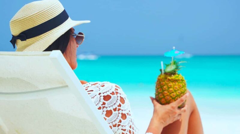 Punta Cana: Saona Island All Included Open Bar Catamaran - The Natural Pool: A Starfish Sanctuary