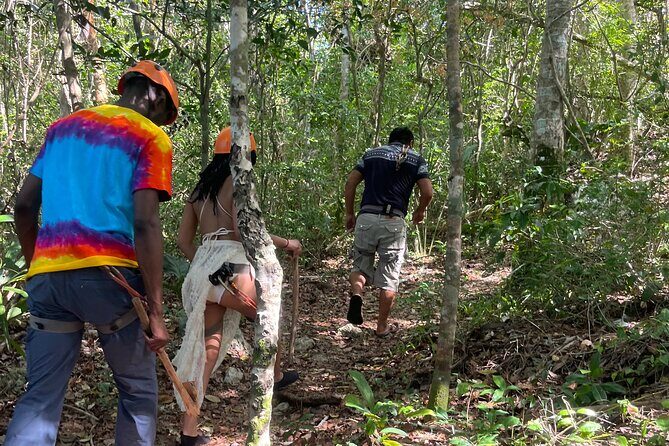 Punta Laguna Adventure with Mayan Ceremony - Lunch in a Mayan Village