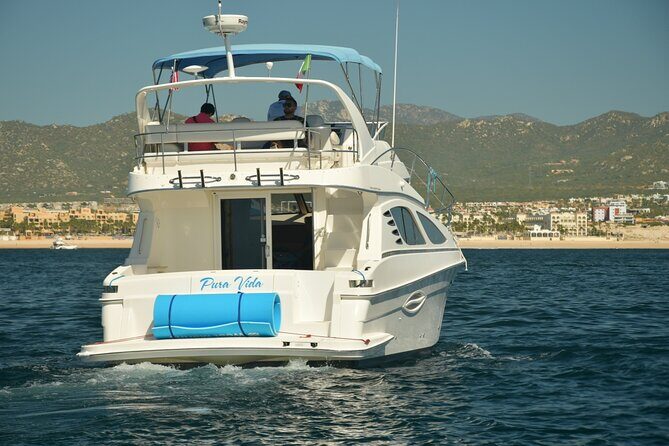 Pura Vida Yacht 42 FT with all inclusive service in Cabo - Water Toys and Water Activities: Keeping the Fun Going