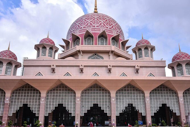 Putrajaya City Architectural Tour with Views (Bridges & Buildings) - FAQ