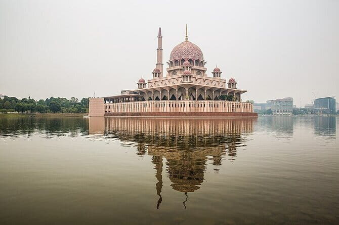 Putrajaya Tour From Kuala Lumpur Includes Batu Caves - Final Thoughts: Who Should Consider This Tour?