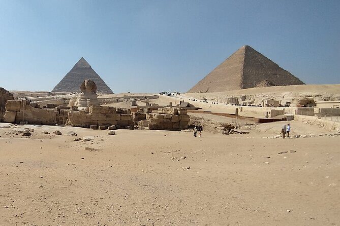 Pyramids and Great Sphinx Private Tour in Cairo - Key Points