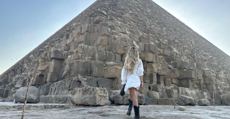 Pyramids of Giza and Sphinx and Egyptian Museum Private - Key Points