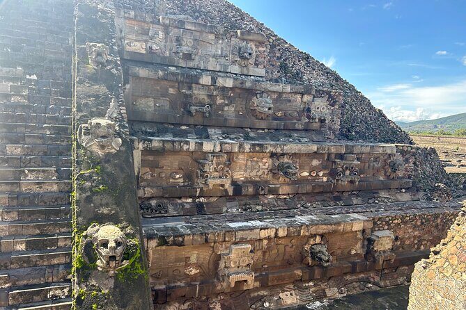 Pyramids of Teotihuacan with gastronomic and cultural experience. - Artisan Cooperative — Craftsmanship and Spirits