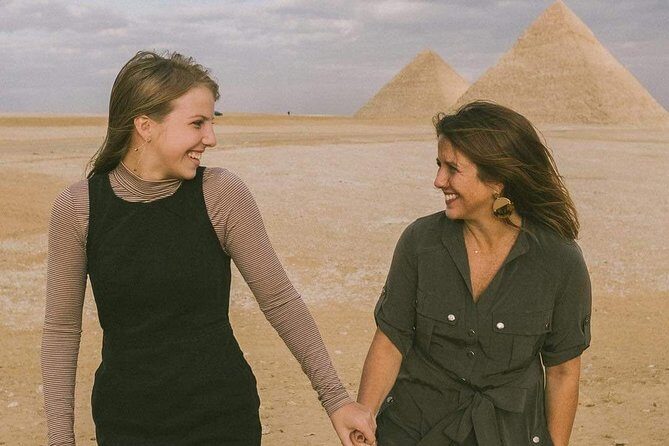 Pyramids, Sphinx, Museum of Antiquities, Grand Bazaar (Souq) - Private Day Tour - Exploring Cairo’s Big Highlights: The Pyramids and Beyond
