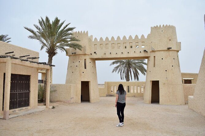 Qatar West Coast tour to Richard Serra Sculpture and Mushroom Rock Formation - Who Will Love This Tour?