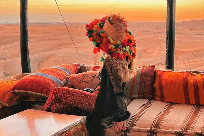Quad bike & camle Ride & Dinner show in agafay desert - Key Points