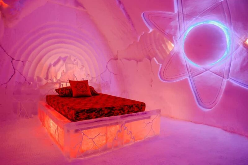 Quebec City: Hôtel de Glace (ice hotel) Overnight Experience - Who Will Love This Experience?