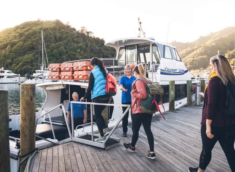 Queen Charlotte Sound Cruise with Lunch - The Food and Lounge Experience at Furneaux Lodge