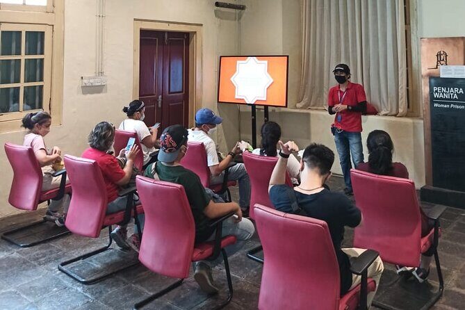 Queen of the East (Old Batavia) Walking Tour - Exploring Jakarta’s Old Town: A Walk Through History