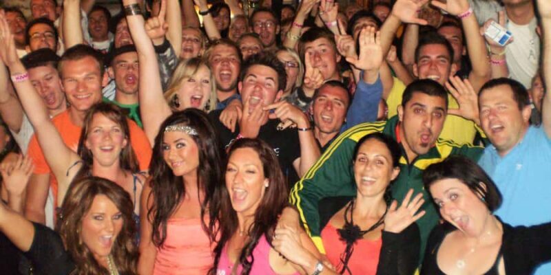 Queenstown: Ice Bar Crawl - An In-Depth Look at the Queenstown Ice Bar Crawl