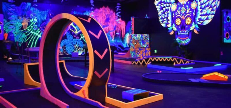 Queenstown: Indoor Putt 'n' Glow Mini Golf - Key Points