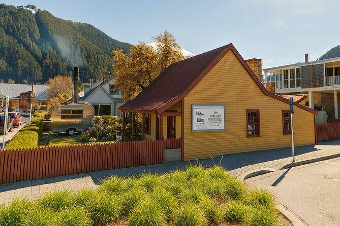 Queenstown Self Guided Walking Tour with an APP - A Deep Dive into the Itinerary