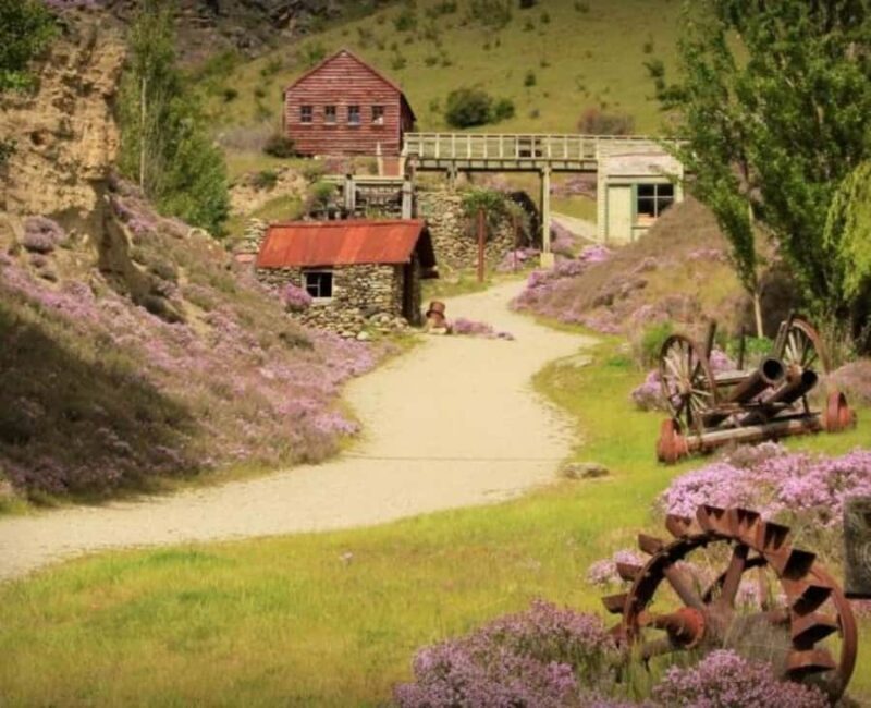 Queenstown to Mt Cook guided overnight tour - Transportation and Timing