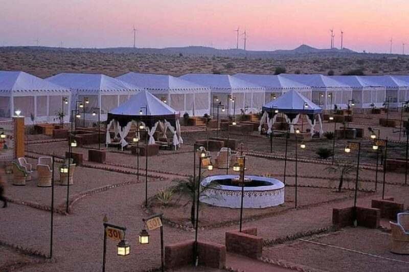 Quiet & Peaceful Night At Luxury Desert Camp - Key Points