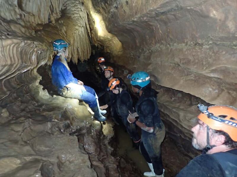 Raglan: Guided Cave Adventure with Glow Worms - Key Points