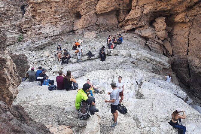 Rainbow Valley Half Day Hiking Experience - The Guides and Group Experience