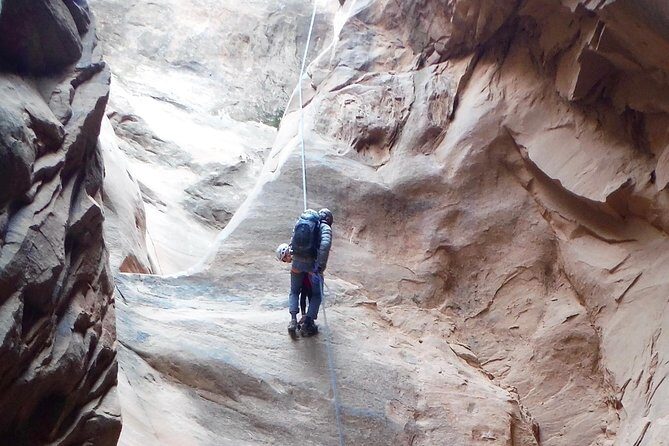 Rappelling and Stand Up Paddleboarding Combo - Key Points
