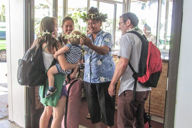 Rarotonga International Arrivals Seat in Coach Transfer - Who Will Love This Service?