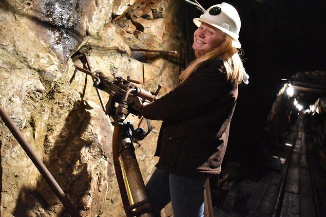 Real Gold Mine Tour with, gold panning and more - Authenticity and Value