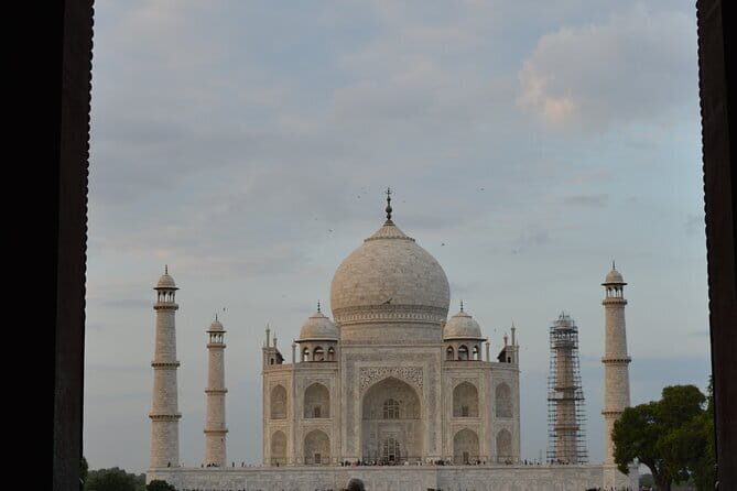Red Fort Fast Track Entry Ticket in Delhi 2 hours Tour - FAQs