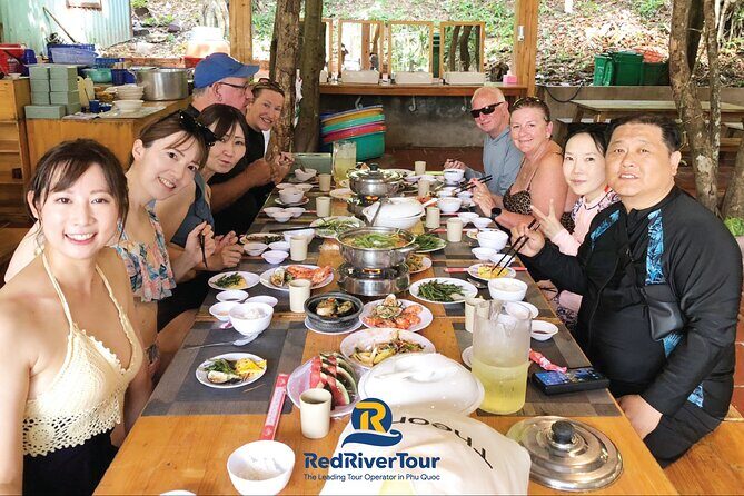 RED RIVER TOUR (Share tour): 4 ISLANDS TOUR BY SPEEBOAT - What to Expect on the Tour