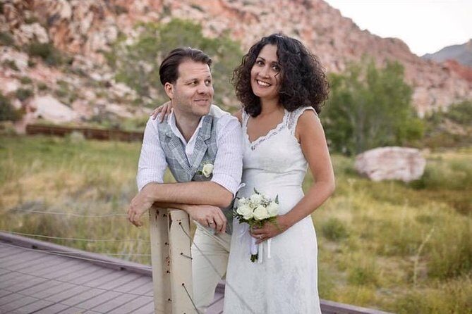 Red Rock Canyon Wedding by Private Limousine - The Sum Up