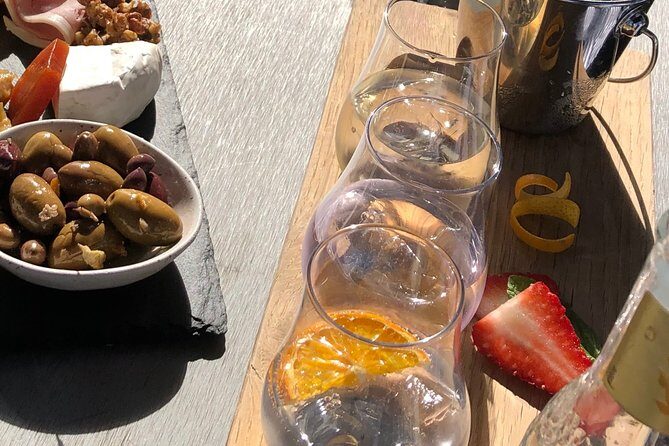 Red White & Brew - Wine, Gin & Beer Tour with Tastings from Adelaide - An In-Depth Look at the Tour Experience