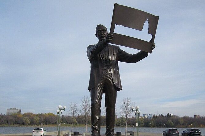 Regina's Wascana Lake Audio Walking Tour - Key Points: