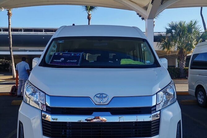 Reliable Transportation from PVR Airport to Punta Mita - What to Expect at the Airport