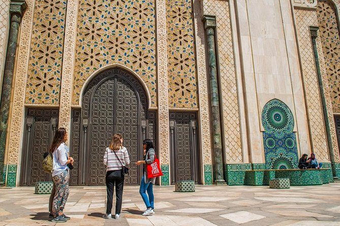 Religious Casablanca: Private Spiritual Tour Including Hassan II Mosque Visit - The Moroccan Art Museum: A Cultural Touchstone