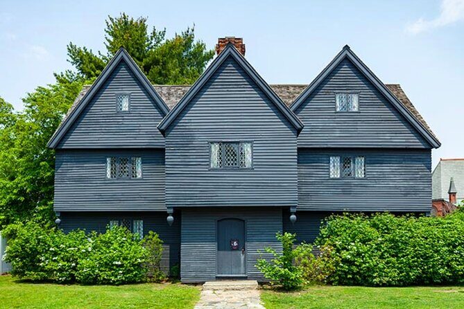 Requiem for Salem Walking Ghost Tour - Exploring Salem’s Haunted Streets: A Detailed Look