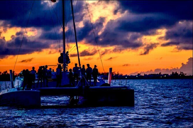Restless Native Catamaran Sunset & Swizzle Cruise - What the Reviews Say