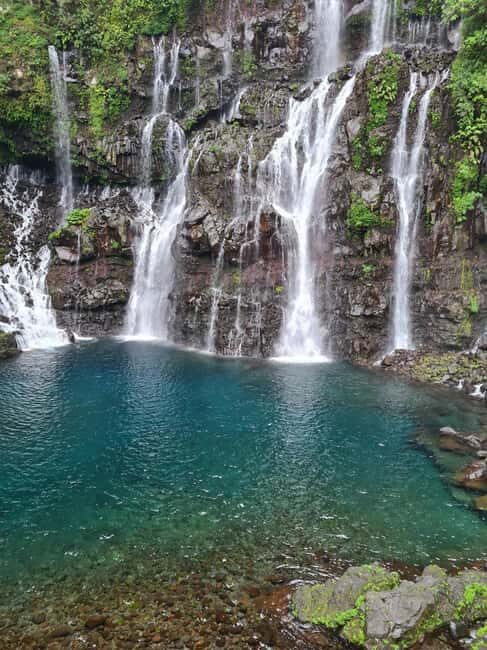 Reunion Island: Full-Day Tour for 4 personels - Key Points
