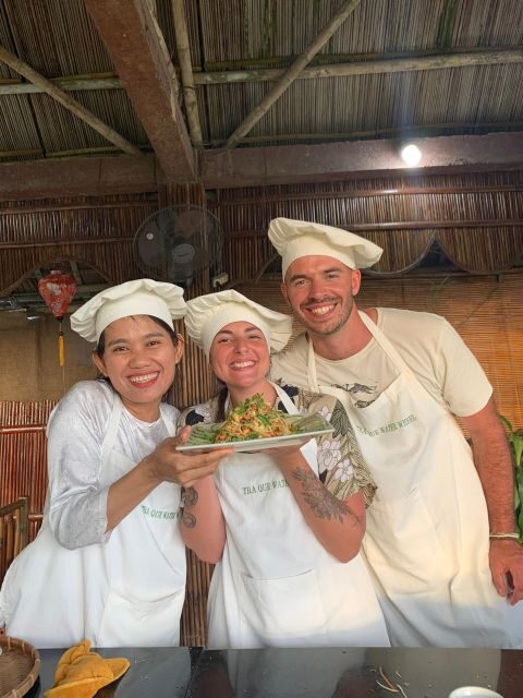 Ricepaper Class at the organic vegetable Village "Tra Que" - Discovering the Charm of the Ricepaper and Vegetable Village "Tra Que"