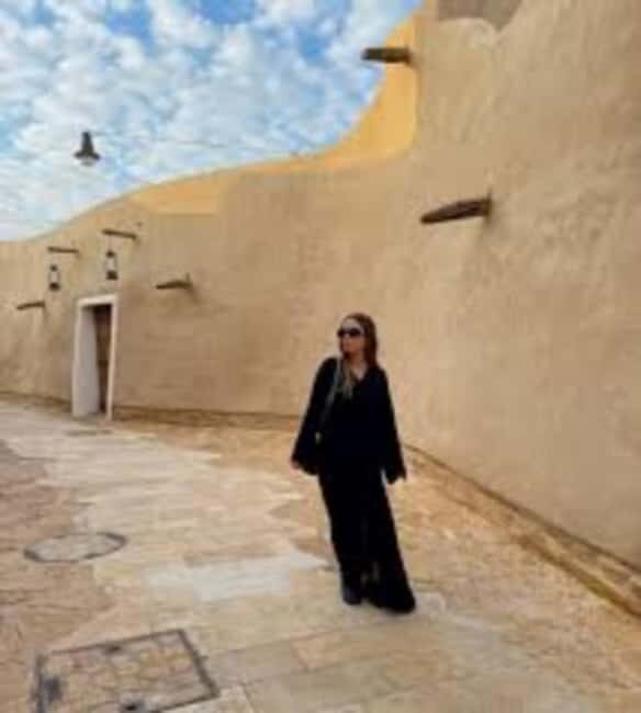 Riyadh by Night Private Tour with Lunch - Understanding the Itinerary: An Evening of Contrasts and Excitement