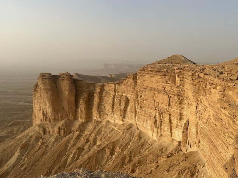 Riyadh: Edge of The World Adventure and Campsite Shared Tour - Overview of the Riyadh: Edge of The World Tour