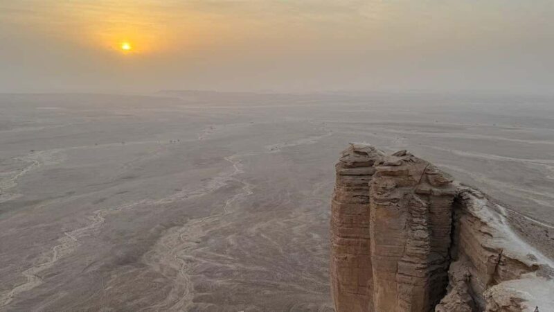 Riyadh: Edge of The World Adventure and Campsite Shared Tour - What Travelers Are Saying