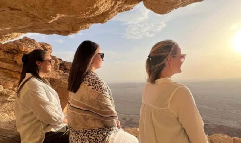 Riyadh: Edge of the World Sunrise Tour - Key Points