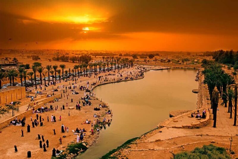 Riyadh: Guided Tour with Historical Landmarks and Coffee - Exploring Riyadhs Heart: What to Expect