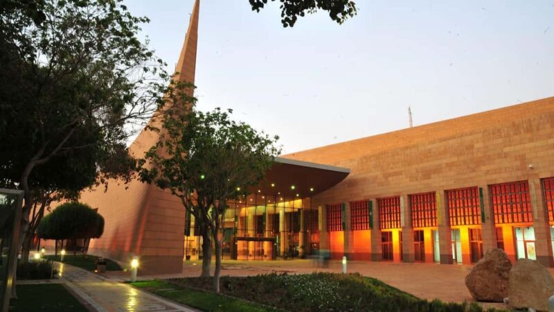 Riyadh: Historical City Full-Day Guided Tour with Transport - The Value of This Guided Experience