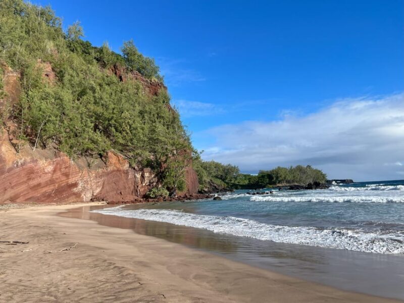Road to Hana: Professional Guide, Food, Swimming, Waterfalls - A Deep Dive into the Experience